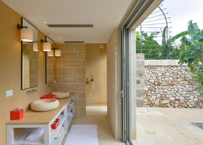 Hotel Masseria Trapana 5*